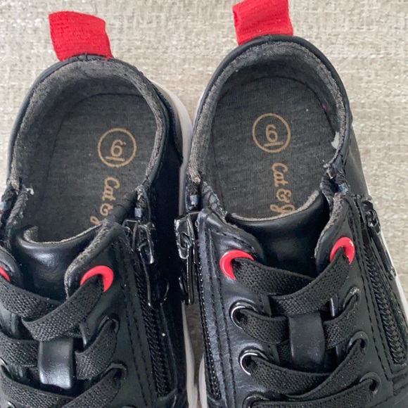 Cat & Jack boys black sneaker Size 6 - Picture 5 of 11